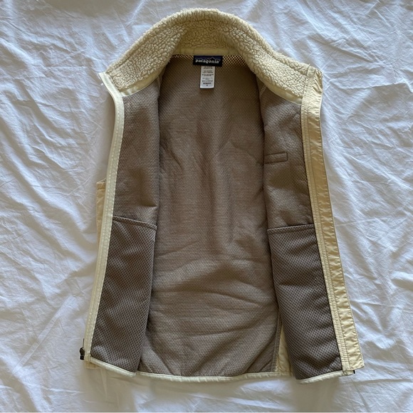 Women’s Patagonia Retro Pile Fleece Vest - Small - Picture 4 of 7